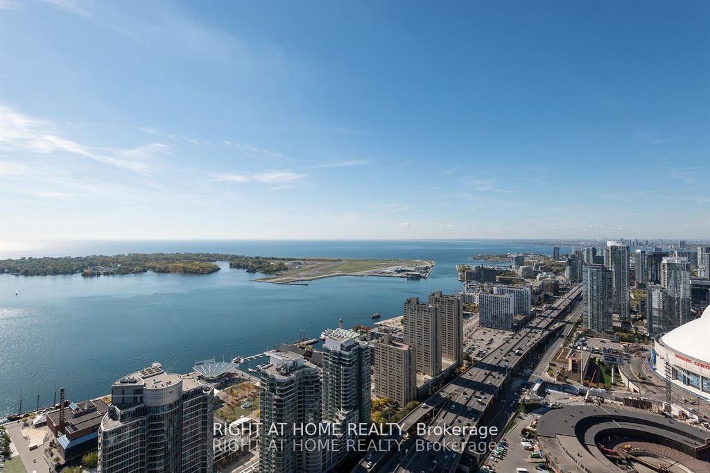 Photo 18 of Unit 5606, 14 York Street, Toronto, Waterfront Communities — HOMEH