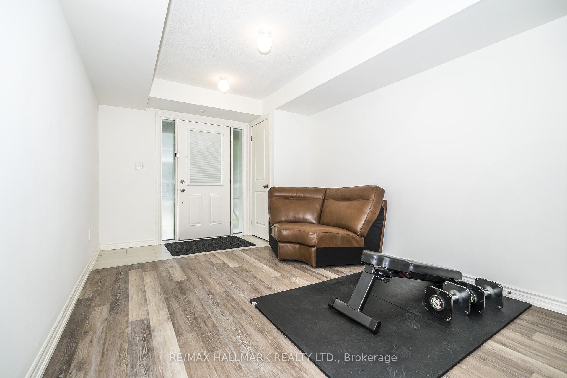 Photo 4 of 2558 Ladyfern Crossing, Pickering, Duffin Heights — HOMEH