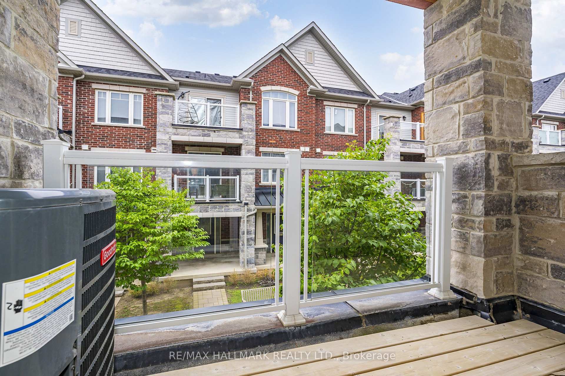 Photo 19 of 2558 Ladyfern Crossing, Pickering, Duffin Heights — HOMEH