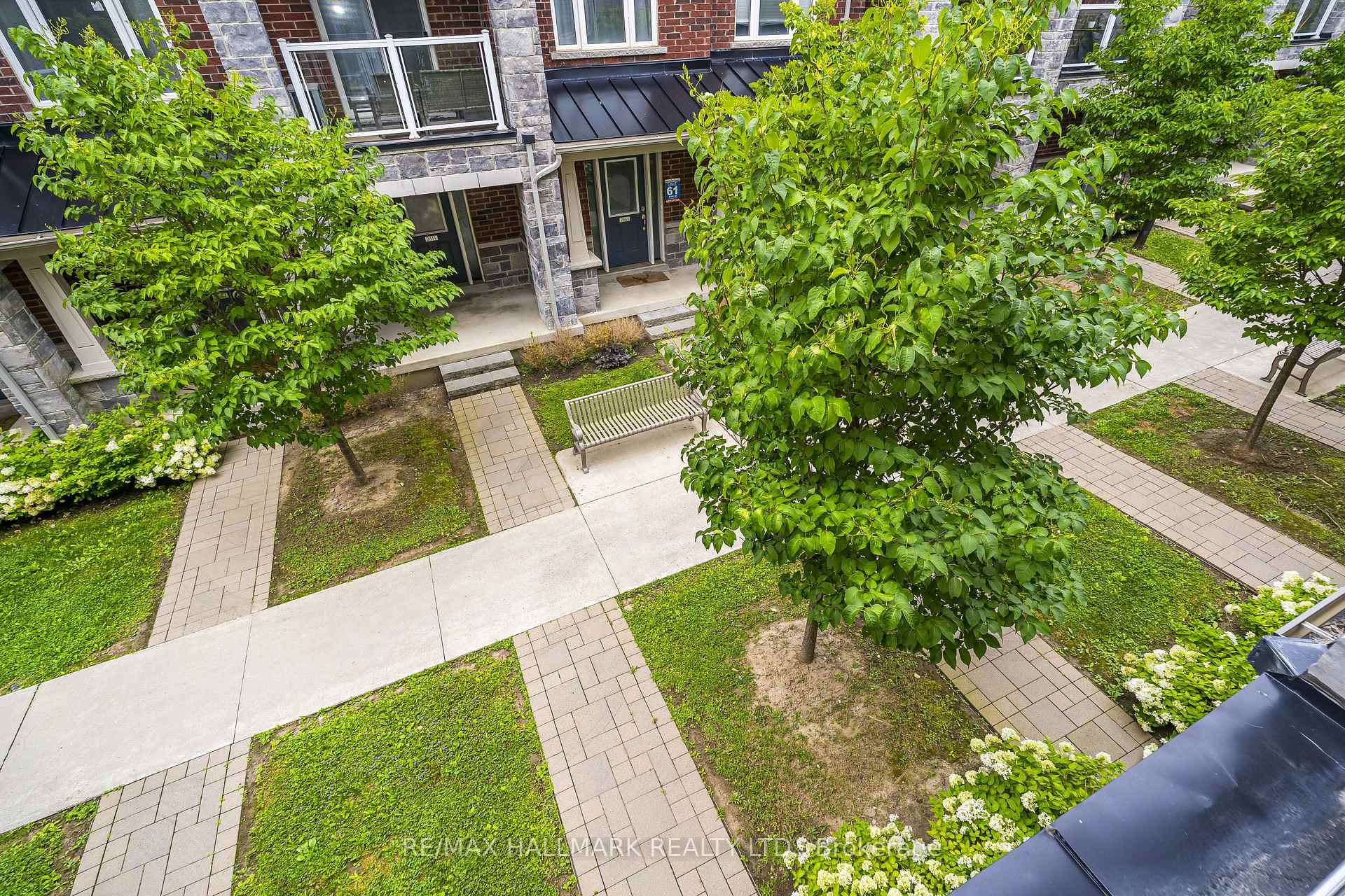 Photo 24 of 2558 Ladyfern Crossing, Pickering, Duffin Heights — HOMEH