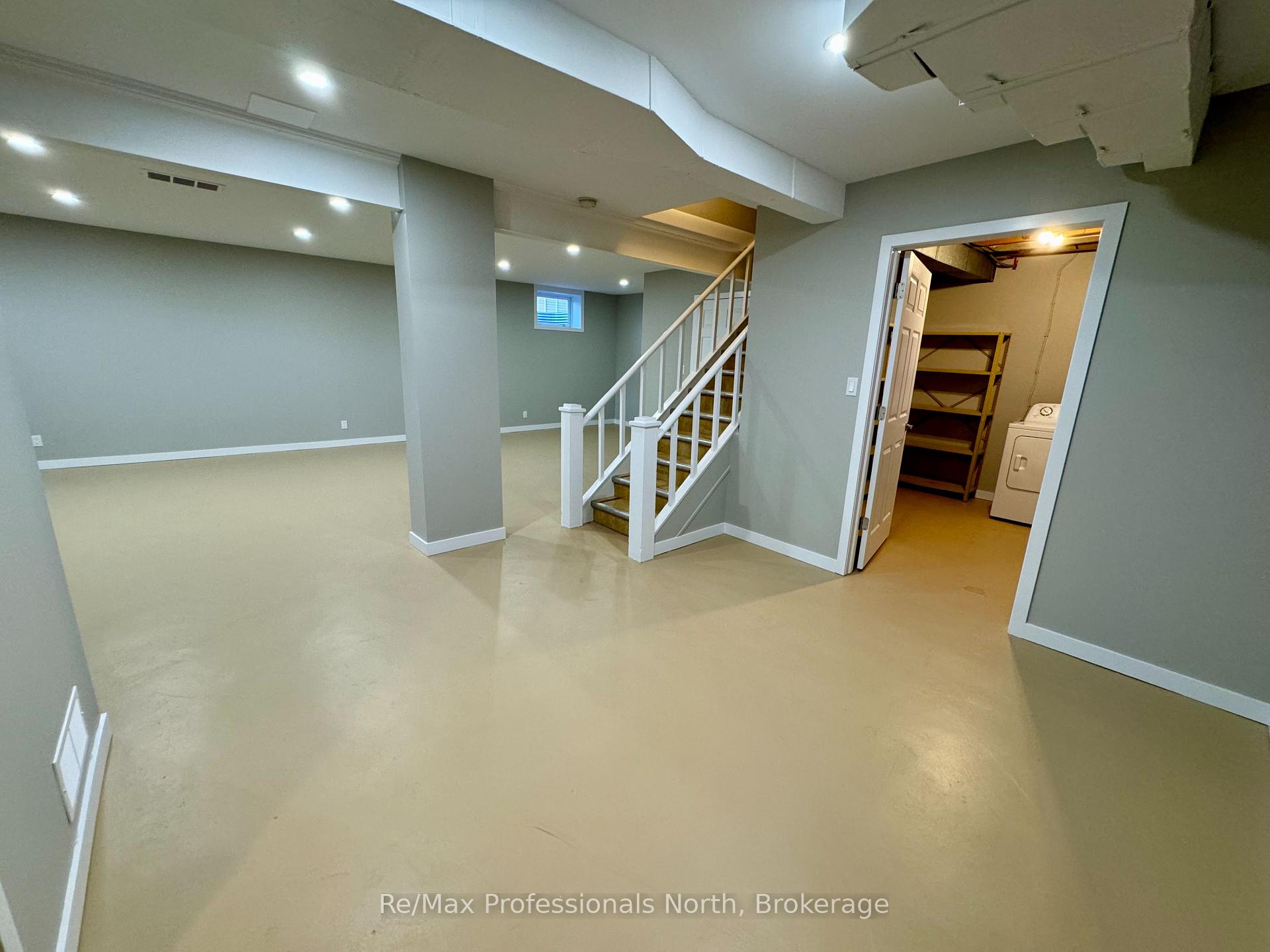 Photo 10 of 260 Isaac Street, Gravenhurst, Muskoka (S) — HOMEH