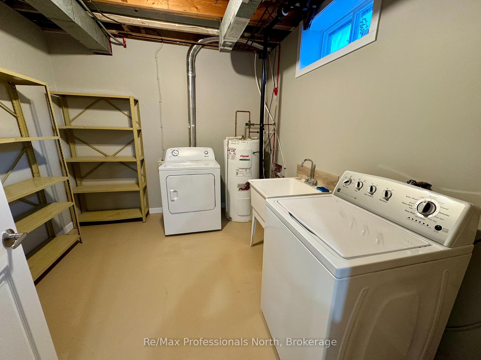 Photo 17 of 260 Isaac Street, Gravenhurst, Muskoka (S) — HOMEH
