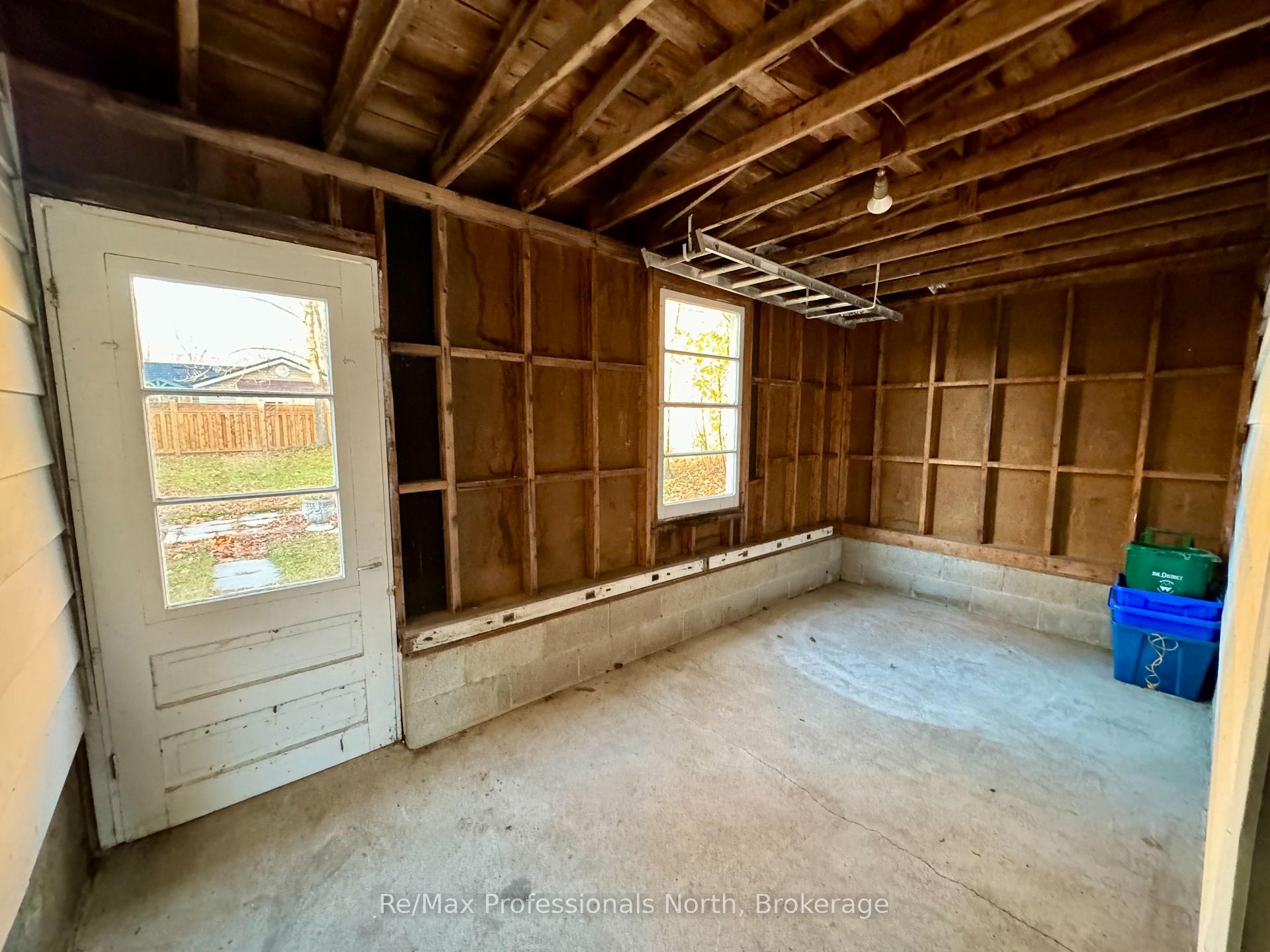 Photo 21 of 260 Isaac Street, Gravenhurst, Muskoka (S) — HOMEH