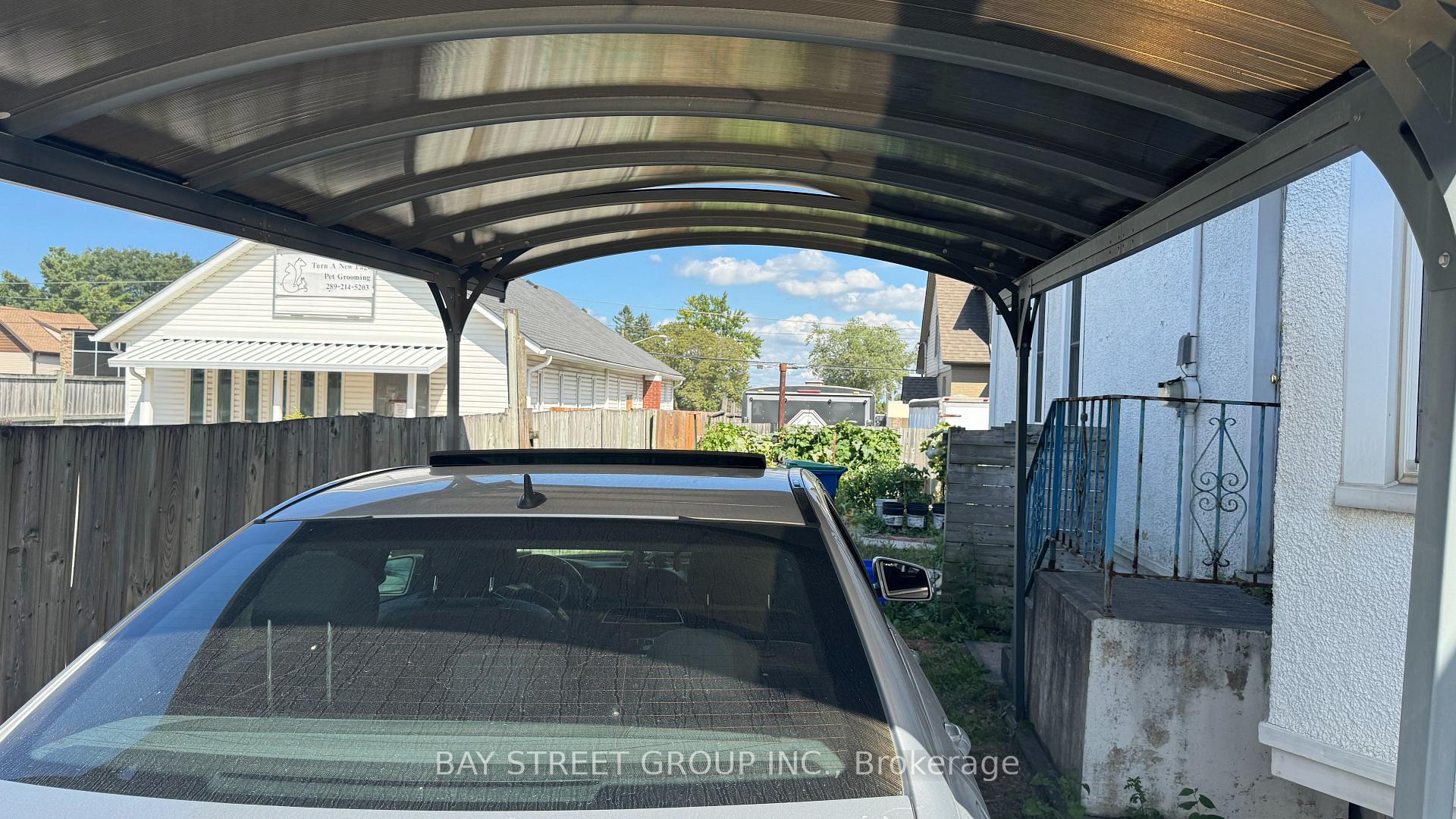 Photo 8 of Unit Upper, 4138 Drummond Road, Niagara Falls, Cherrywood — HOMEH