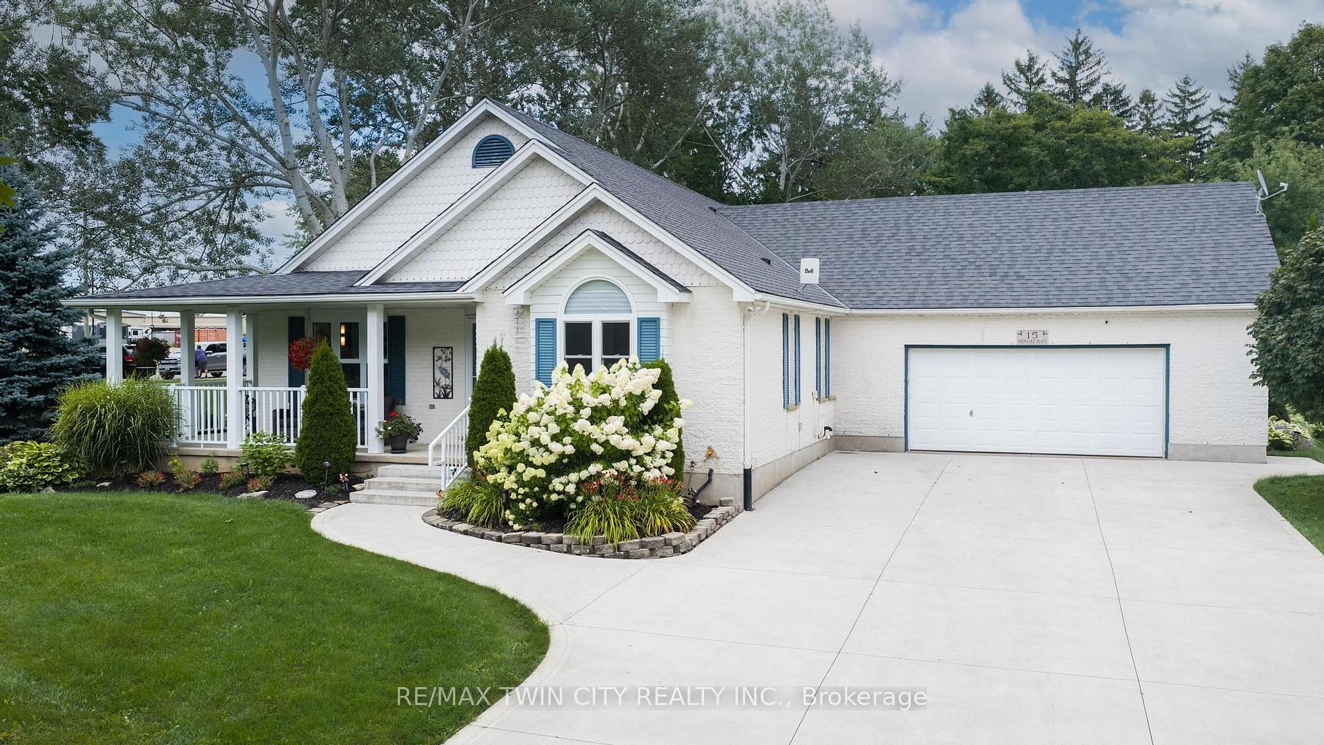 Photo 3 of 15 Shephard Place, Wilmot, New Hamburg — HOMEH