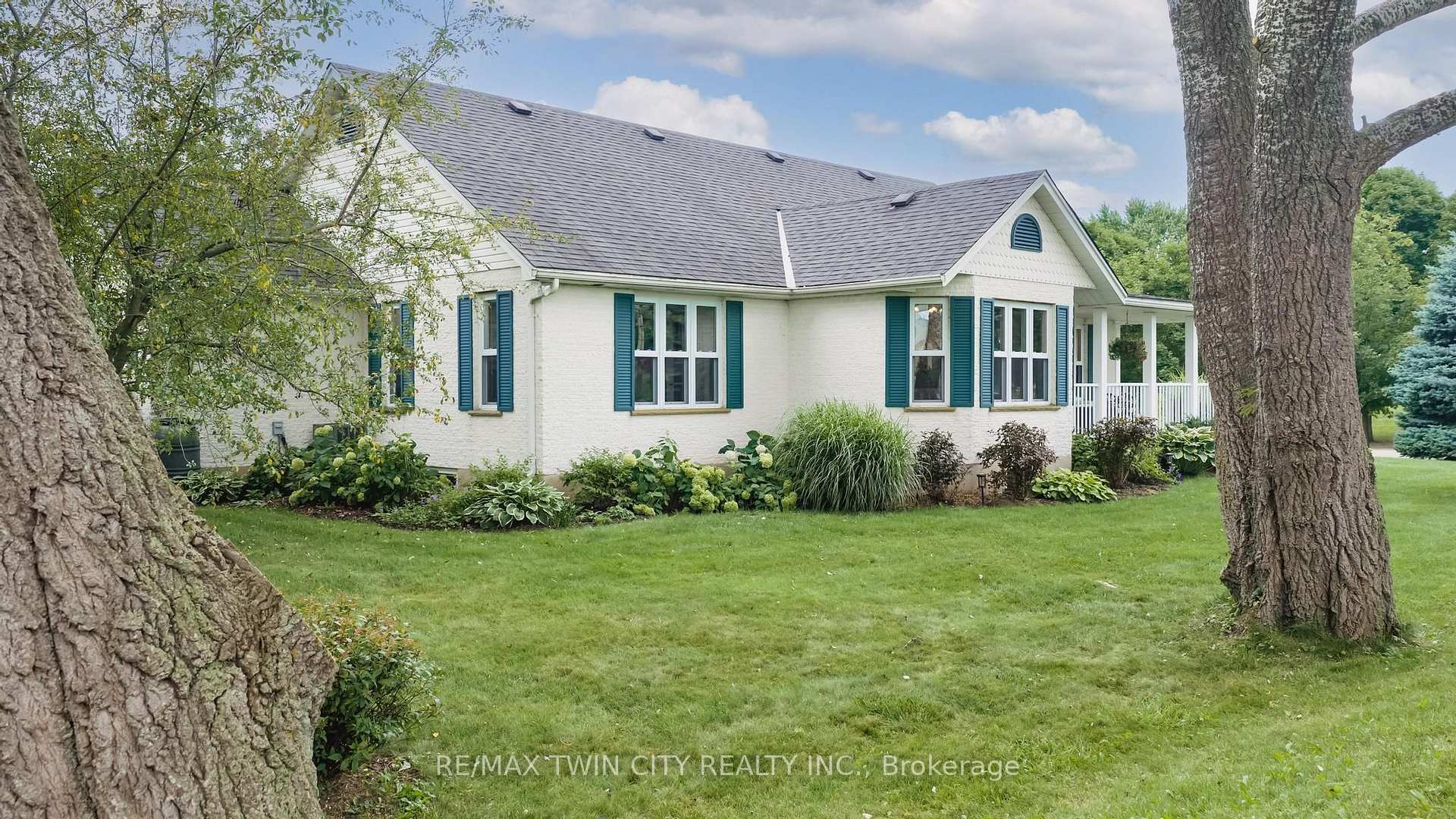 Photo 5 of 15 Shephard Place, Wilmot, New Hamburg — HOMEH