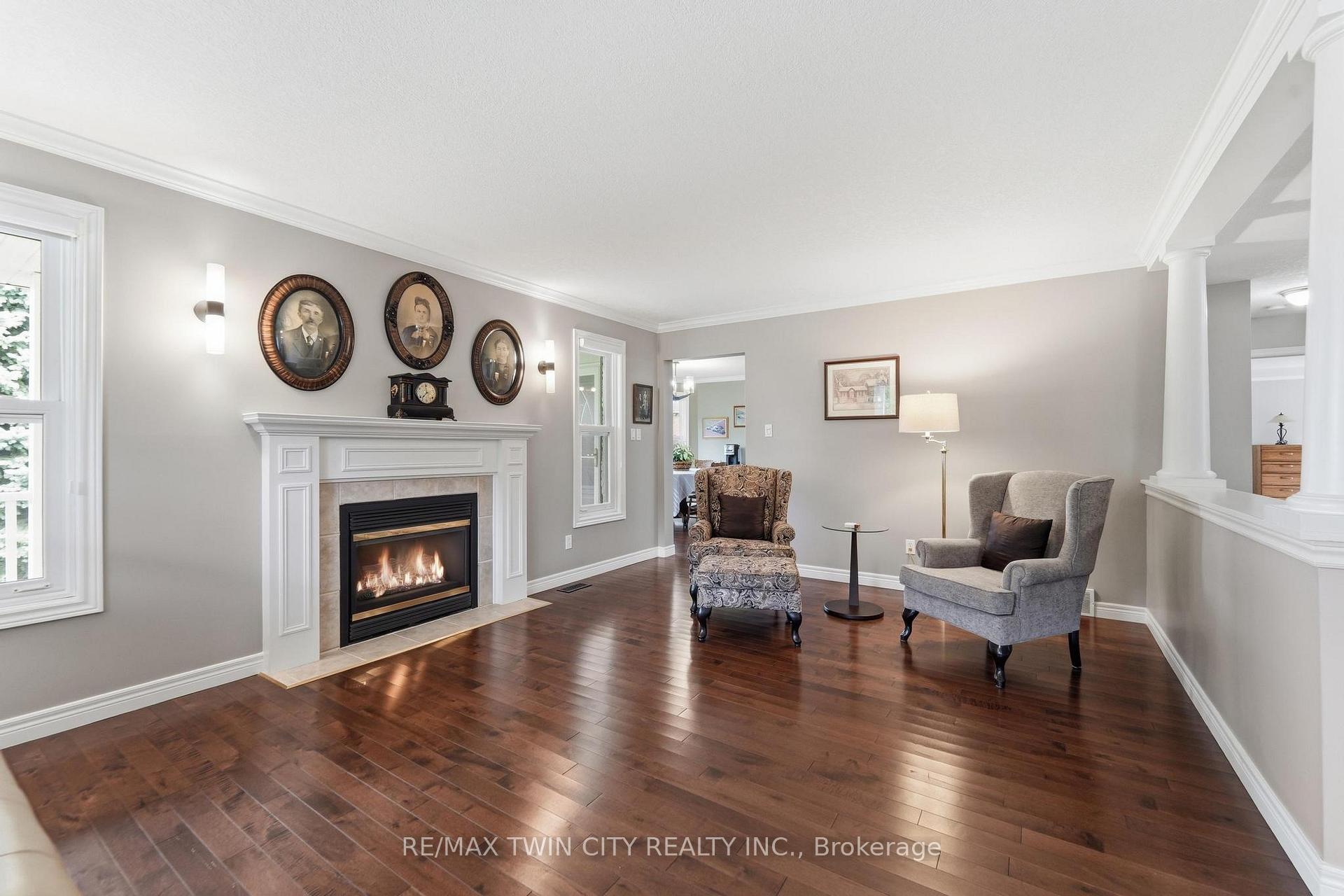 Photo 9 of 15 Shephard Place, Wilmot, New Hamburg — HOMEH