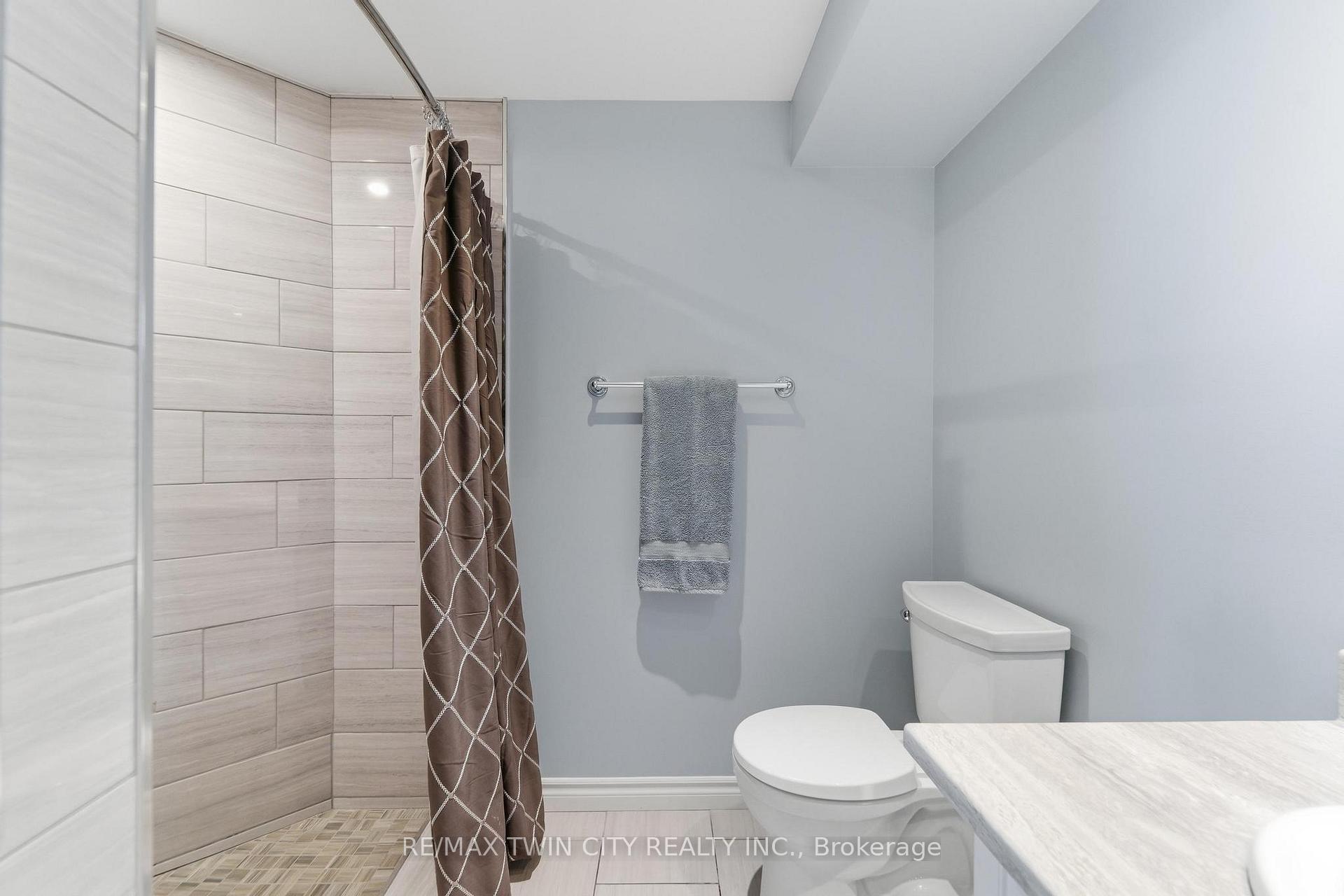 Photo 41 of 15 Shephard Place, Wilmot, New Hamburg — HOMEH