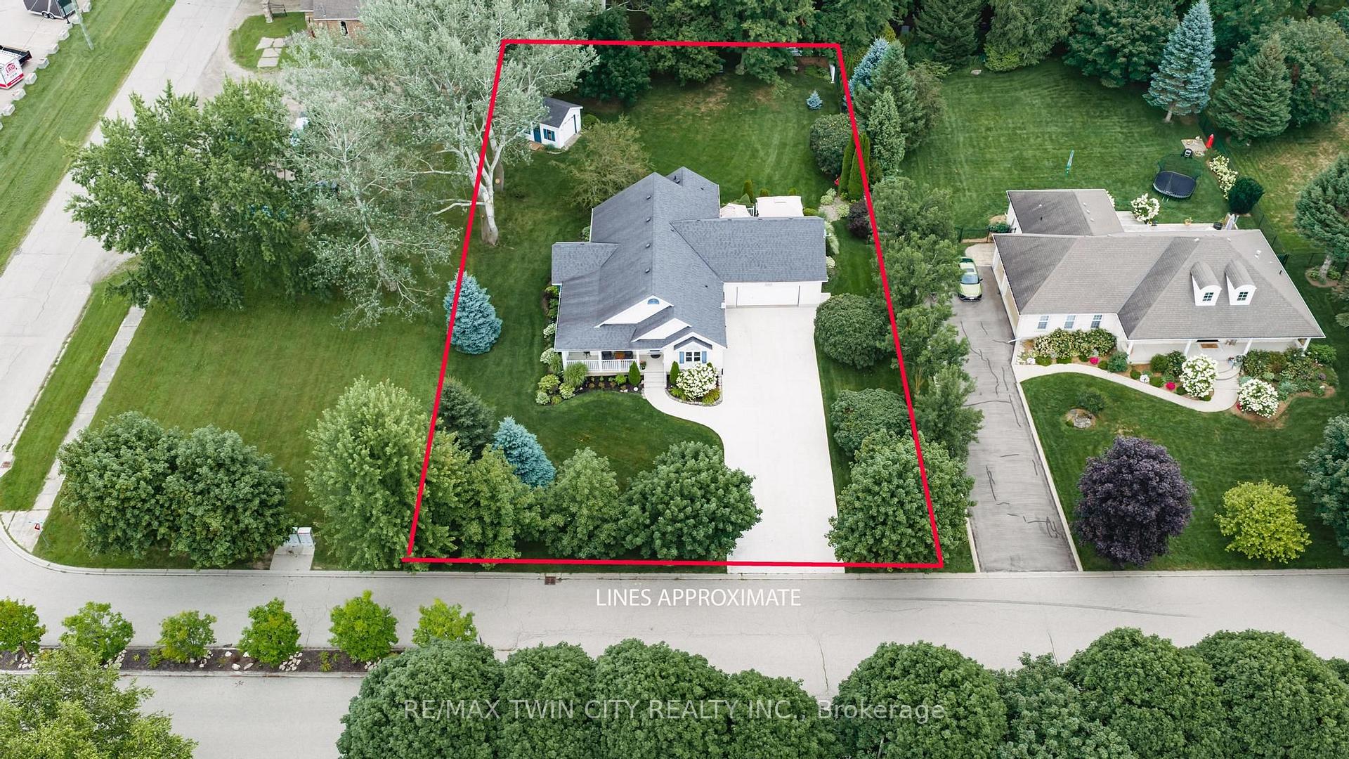Photo 47 of 15 Shephard Place, Wilmot, New Hamburg — HOMEH