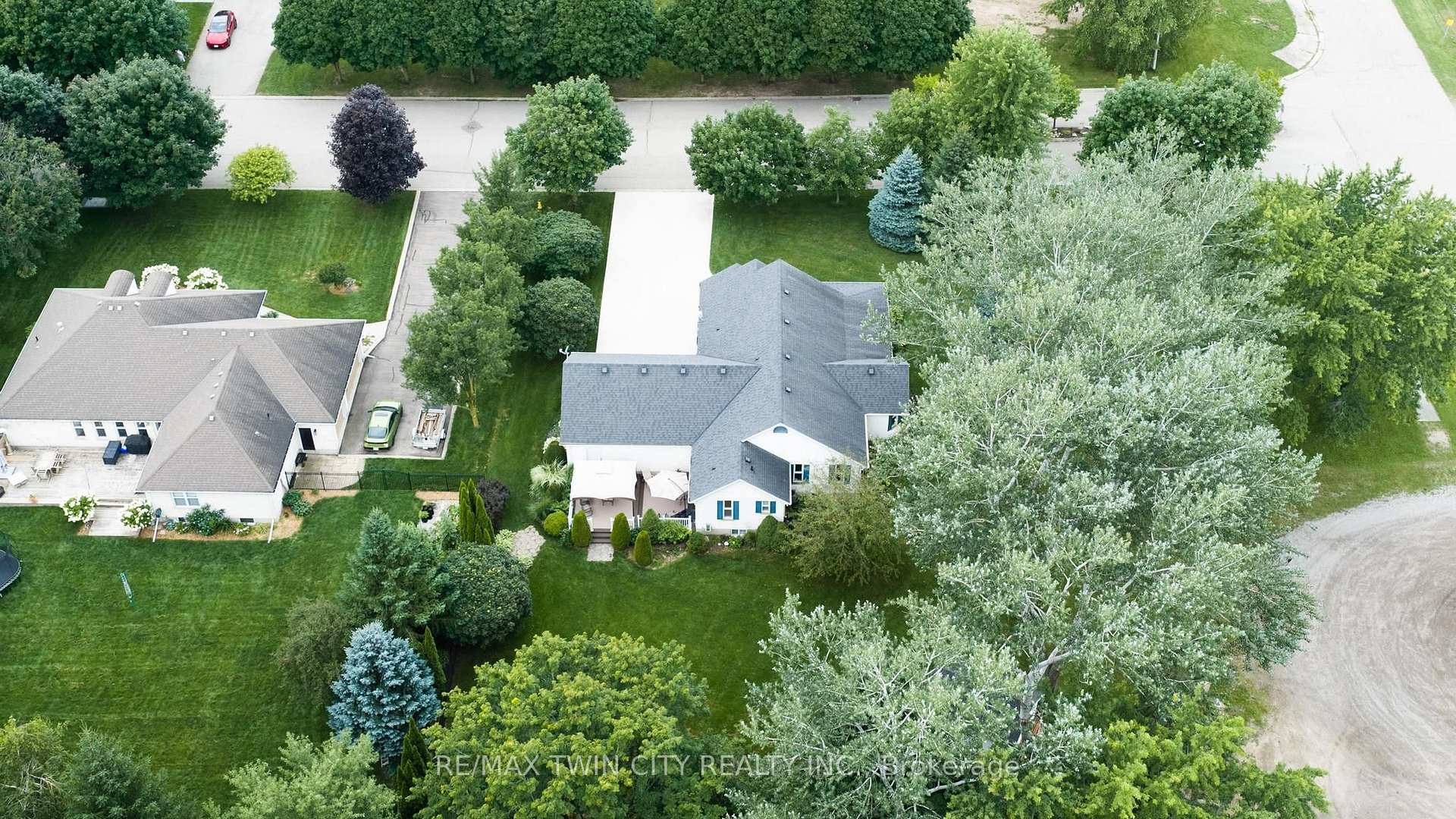 Photo 48 of 15 Shephard Place, Wilmot, New Hamburg — HOMEH