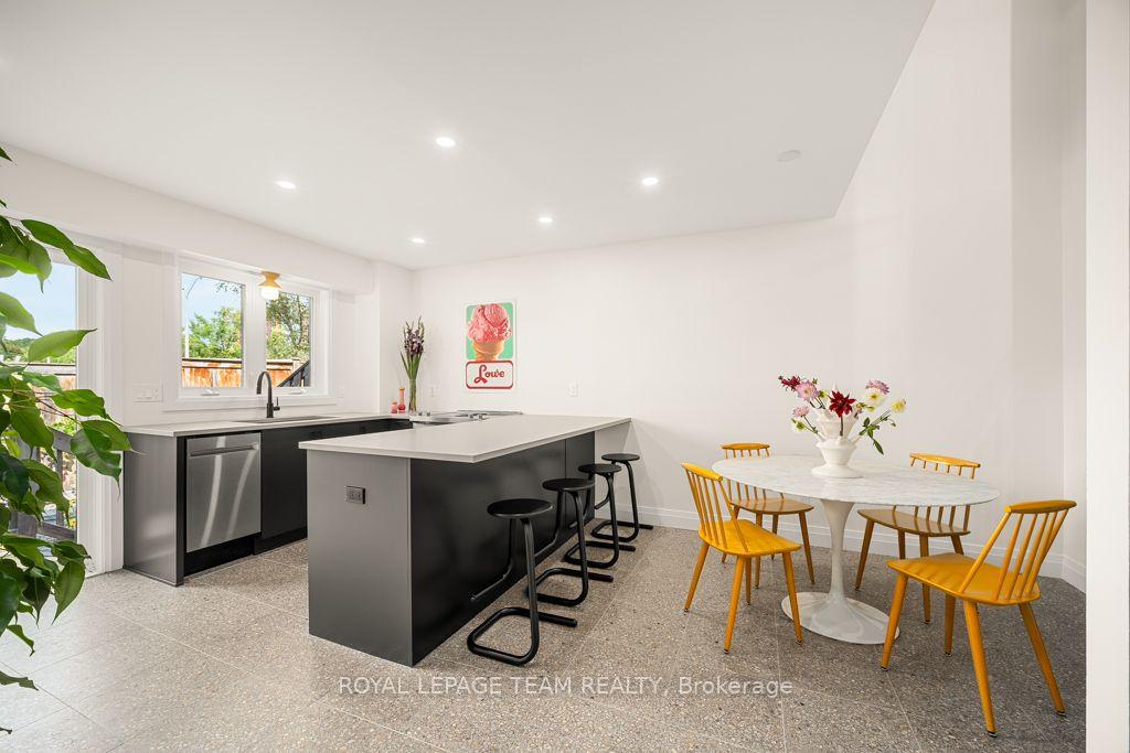 Photo 5 of Unit 17, 575 Old St Patrick Street, Ottawa, Lower Town — HOMEH