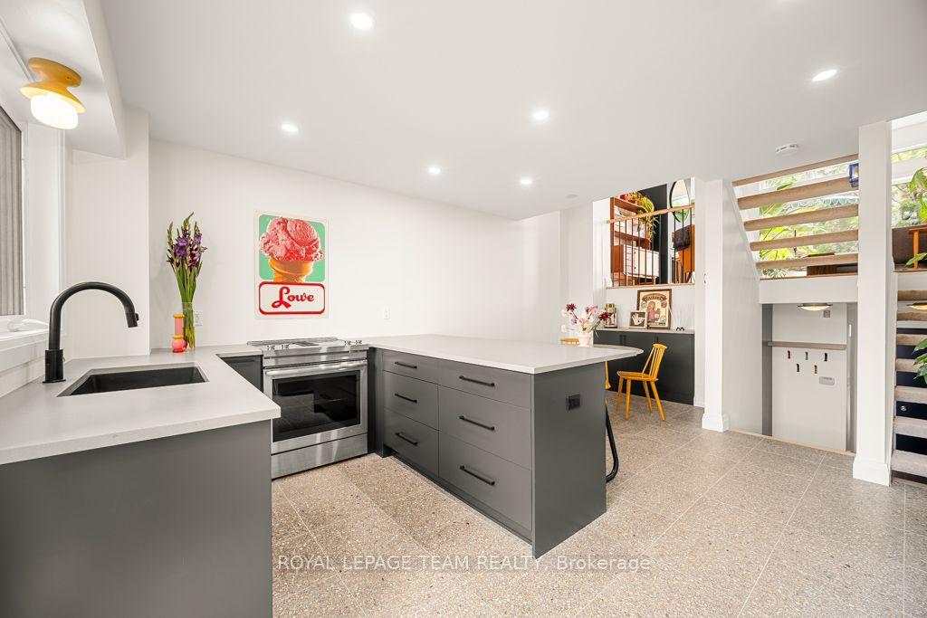 Photo 7 of Unit 17, 575 Old St Patrick Street, Ottawa, Lower Town — HOMEH