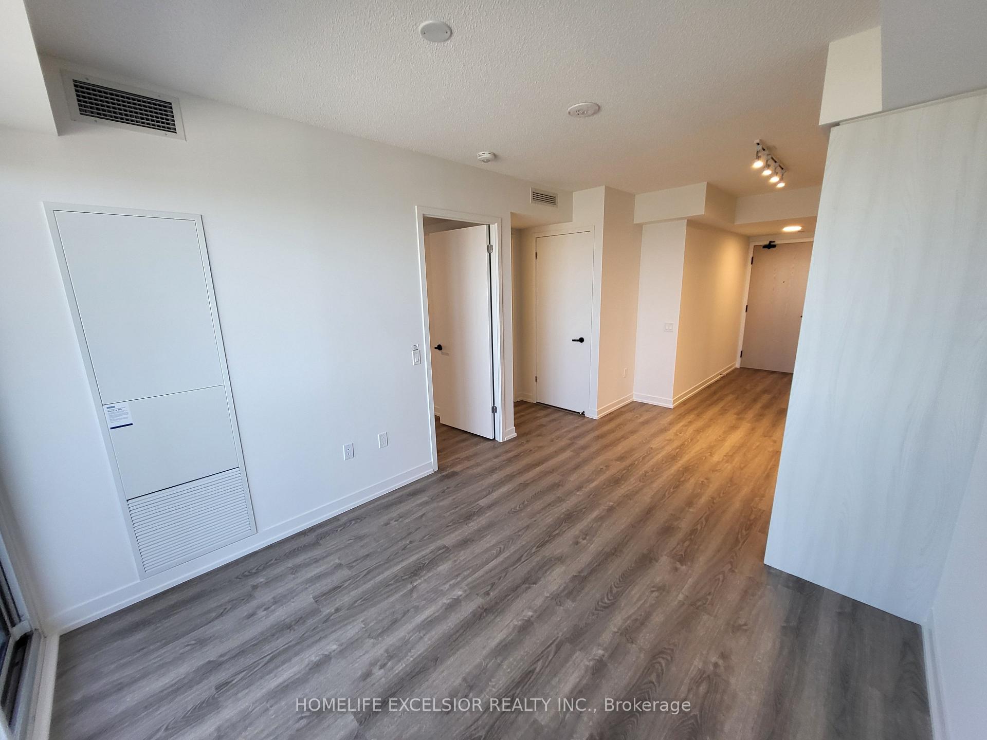 Photo 4 of Unit 2808, 195 Commerce Street, Vaughan, Vaughan Corporate Centre — HOMEH