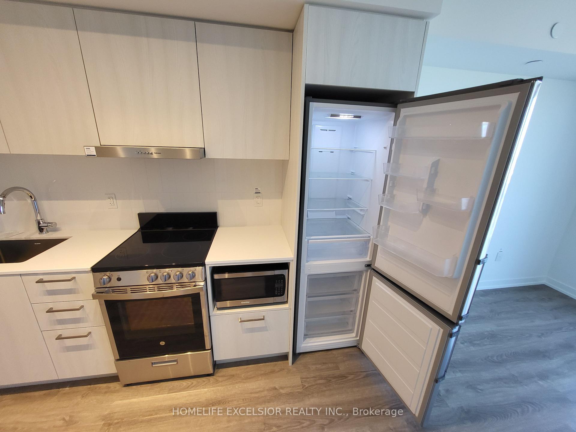 Photo 10 of Unit 2808, 195 Commerce Street, Vaughan, Vaughan Corporate Centre — HOMEH