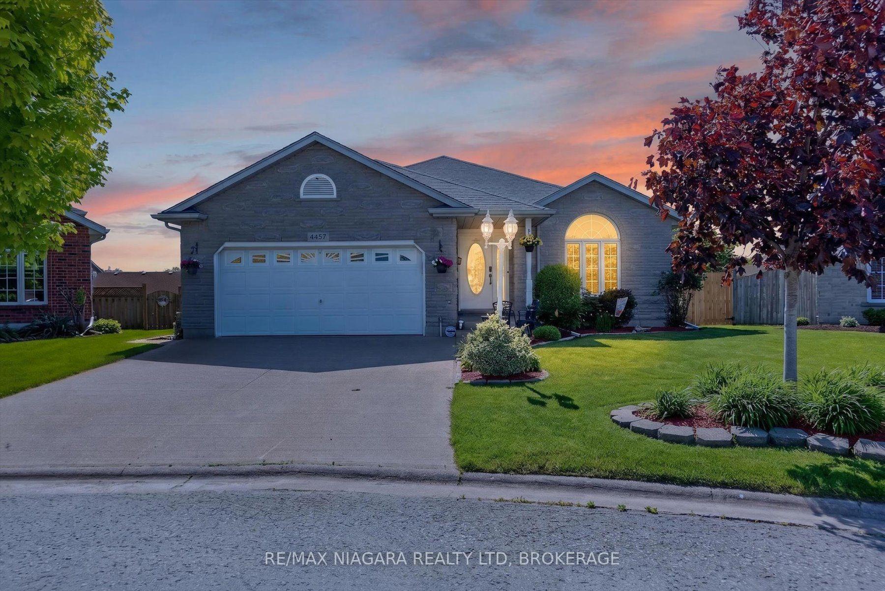 Photo of 4457 Kathleen Crescent