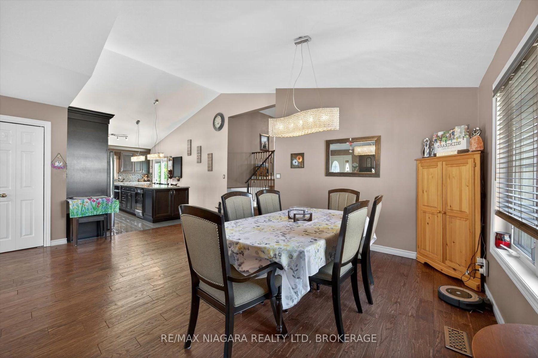 Photo 10 of 4457 Kathleen Crescent, Niagara Falls, Ascot — HOMEH