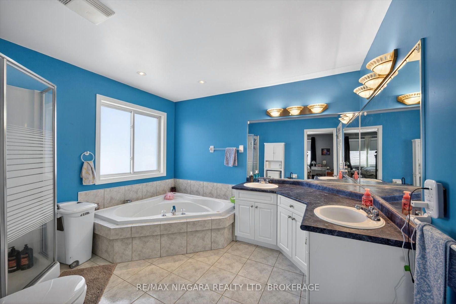 Photo 14 of 4457 Kathleen Crescent, Niagara Falls, Ascot — HOMEH