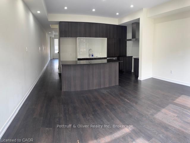 Photo 8 of 166 Squire Crescent, Oakville, Glenorchy — HOMEH