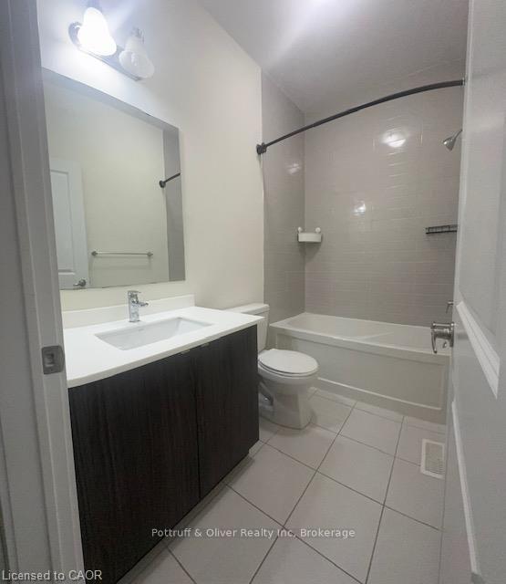 Photo 18 of 166 Squire Crescent, Oakville, Glenorchy — HOMEH