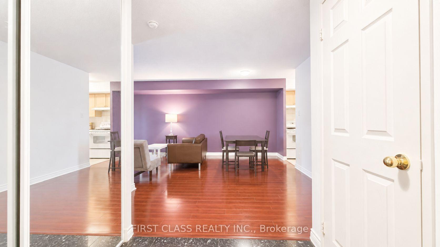 Photo 2 of Unit 1101, 260 Doris Avenue, North York, Willowdale East — HOMEH