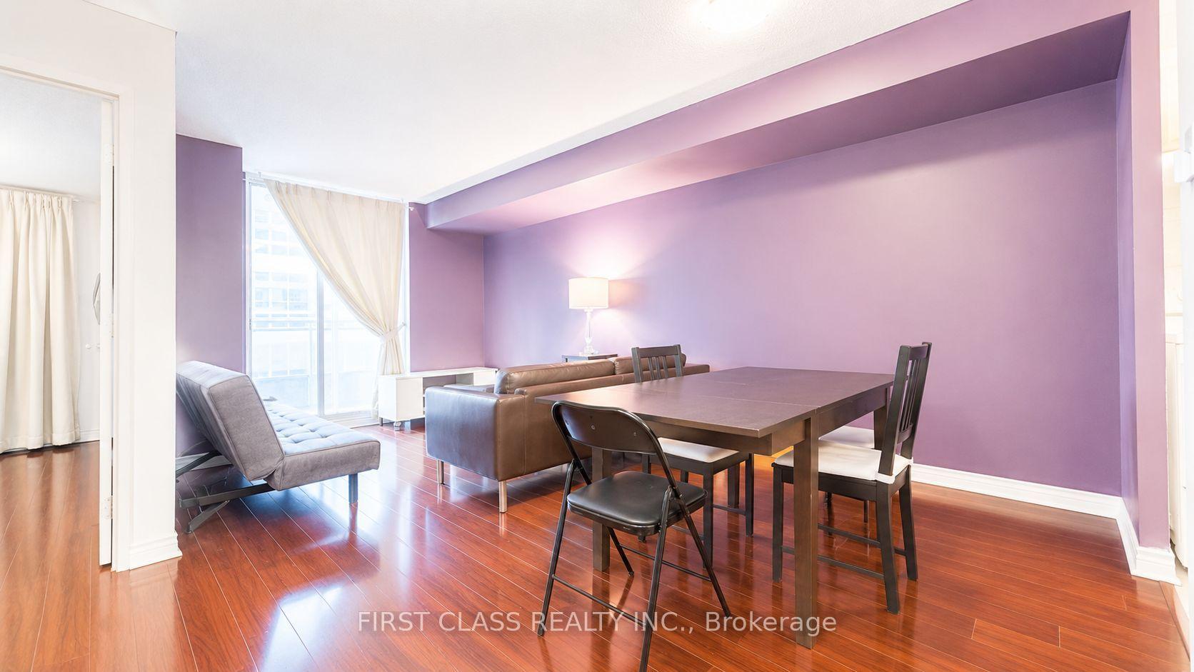 Photo 4 of Unit 1101, 260 Doris Avenue, North York, Willowdale East — HOMEH