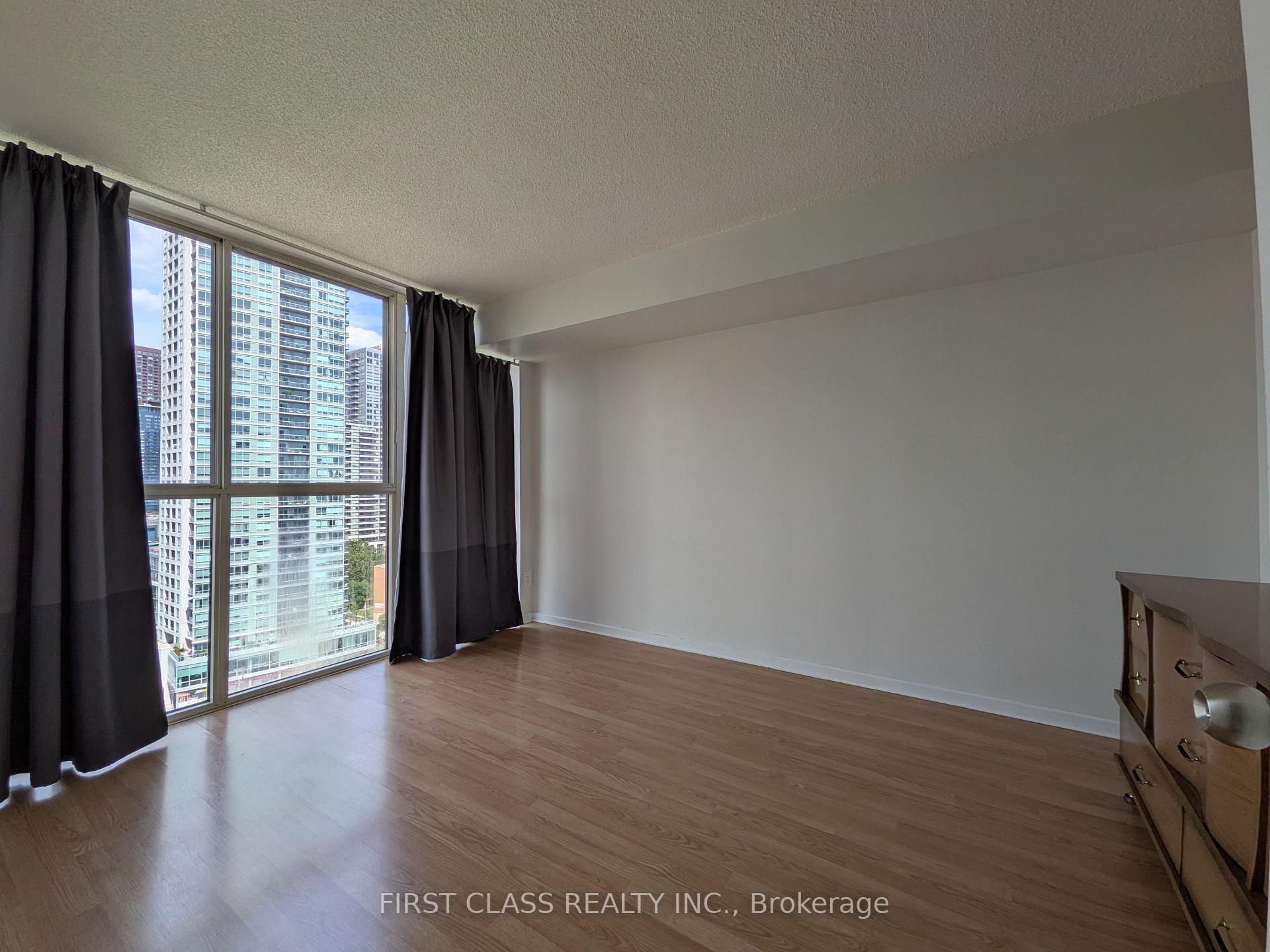 Photo 6 of Unit 1903, 15 Maitland Place, Toronto, Cabbagetown-South St. James Town — HOMEH