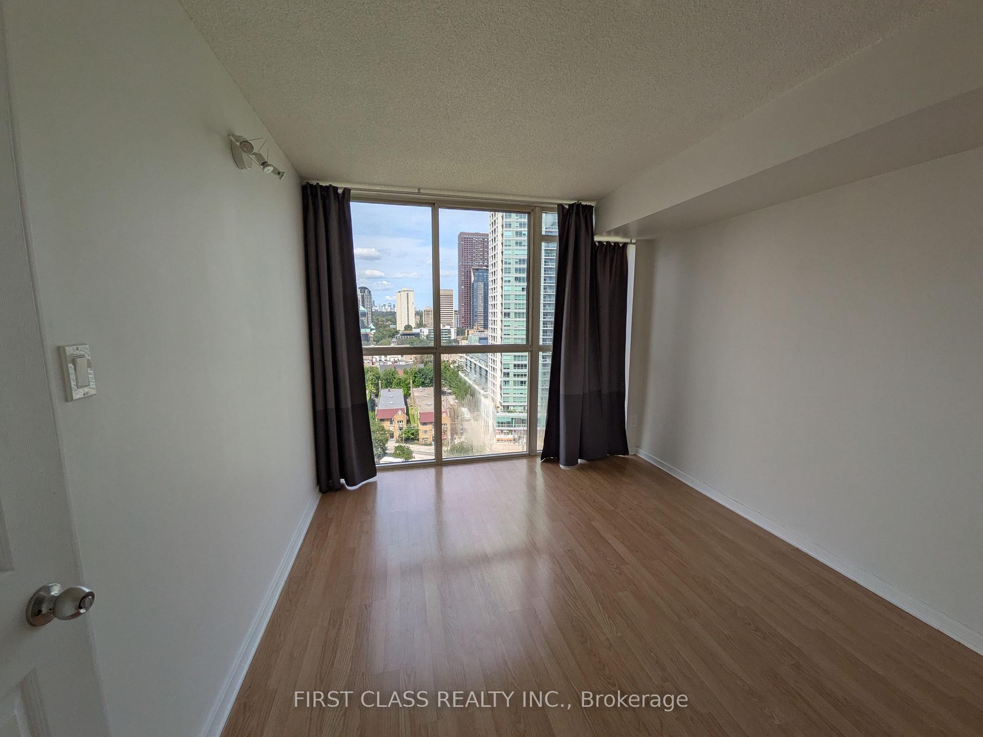 Photo 8 of Unit 1903, 15 Maitland Place, Toronto, Cabbagetown-South St. James Town — HOMEH
