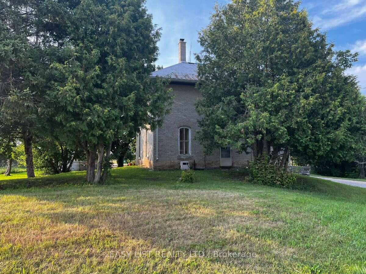 Photo 1 of 534 Cedar Glen Road, Kawartha Lakes, Verulam — HOMEH
