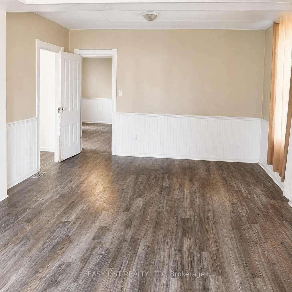 Photo 3 of 534 Cedar Glen Road, Kawartha Lakes, Verulam — HOMEH