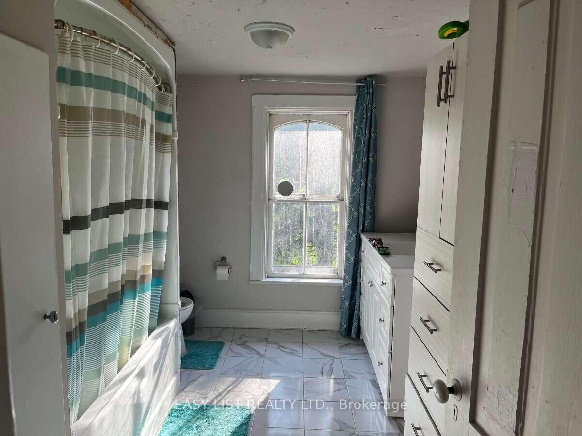 Photo 4 of 534 Cedar Glen Road, Kawartha Lakes, Verulam — HOMEH