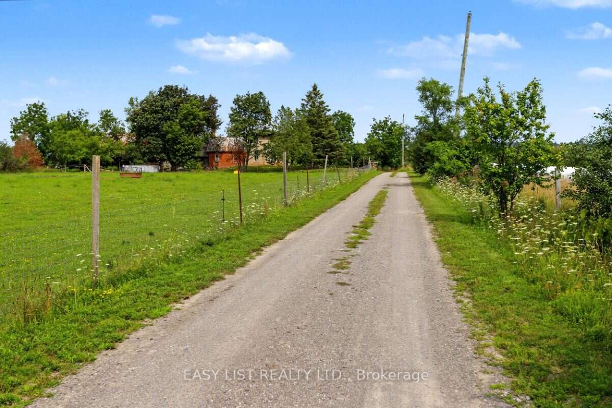 Photo 5 of 534 Cedar Glen Road, Kawartha Lakes, Verulam — HOMEH