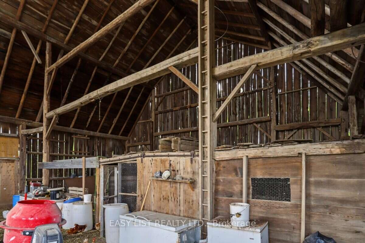 Photo 13 of 534 Cedar Glen Road, Kawartha Lakes, Verulam — HOMEH