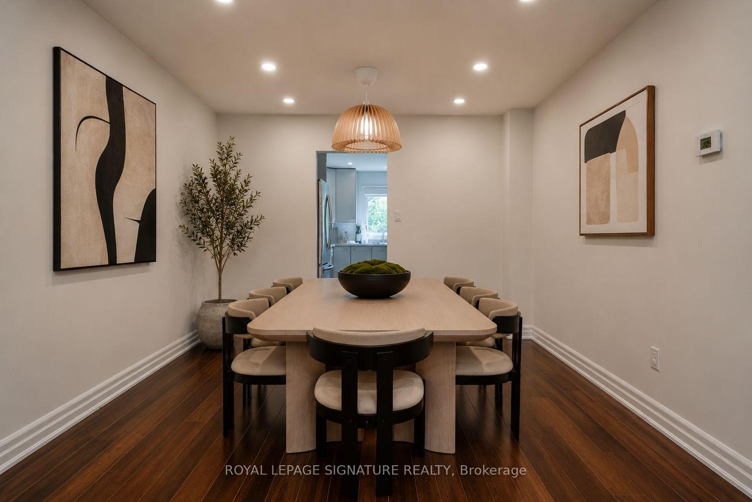 Photo 6 of 23 West Borough Street, Markham, Aileen-Willowbrook — HOMEH