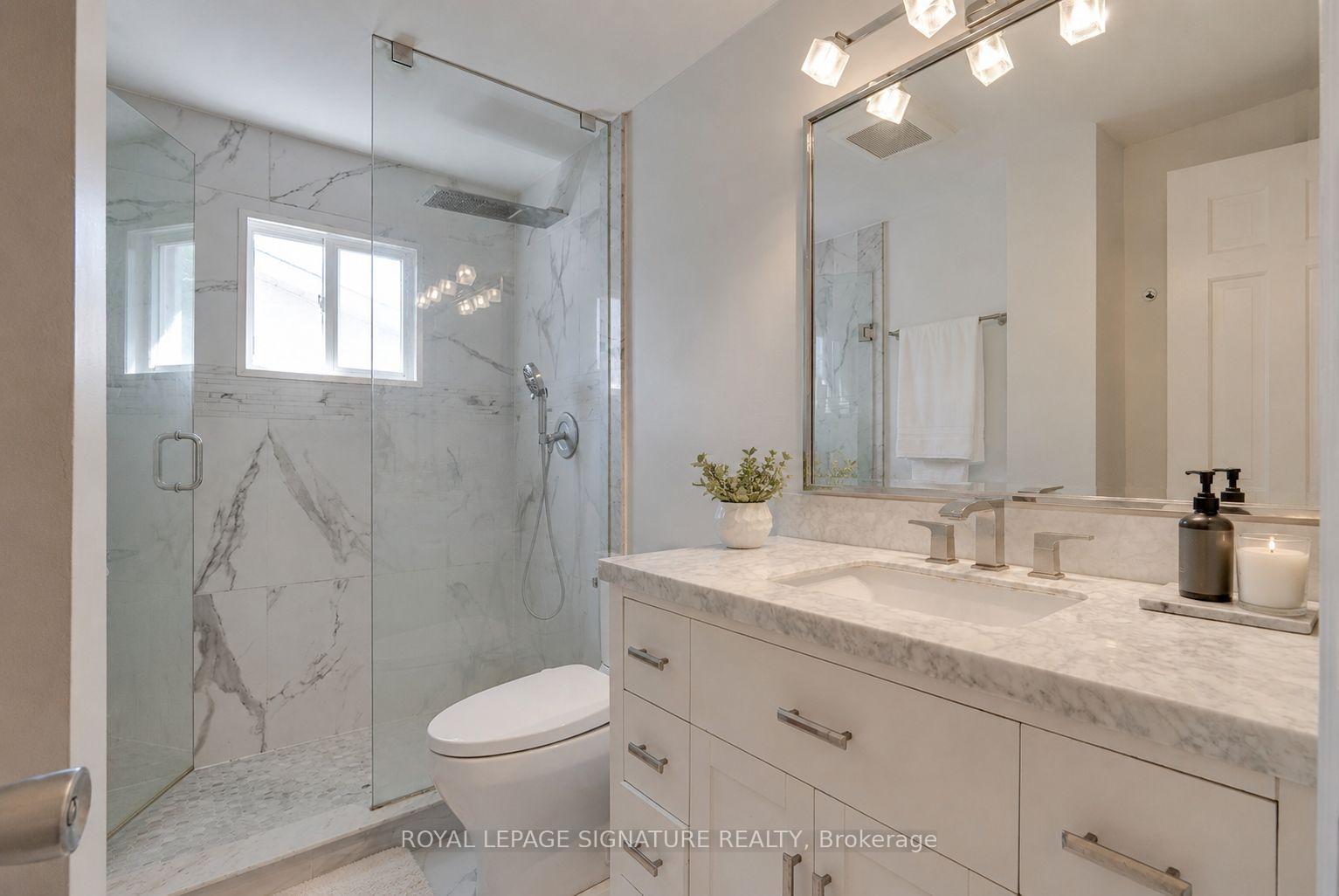 Photo 12 of 23 West Borough Street, Markham, Aileen-Willowbrook — HOMEH