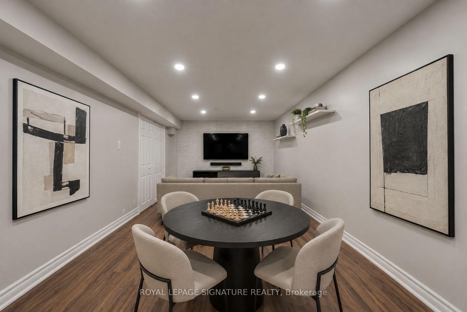 Photo 13 of 23 West Borough Street, Markham, Aileen-Willowbrook — HOMEH