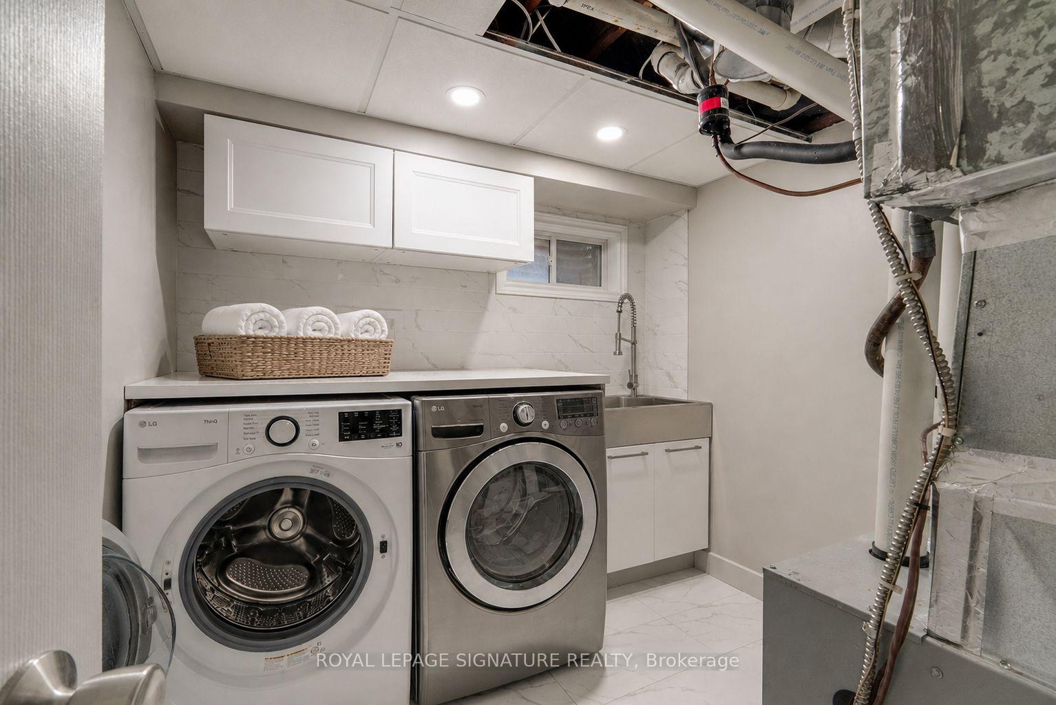 Photo 18 of 23 West Borough Street, Markham, Aileen-Willowbrook — HOMEH