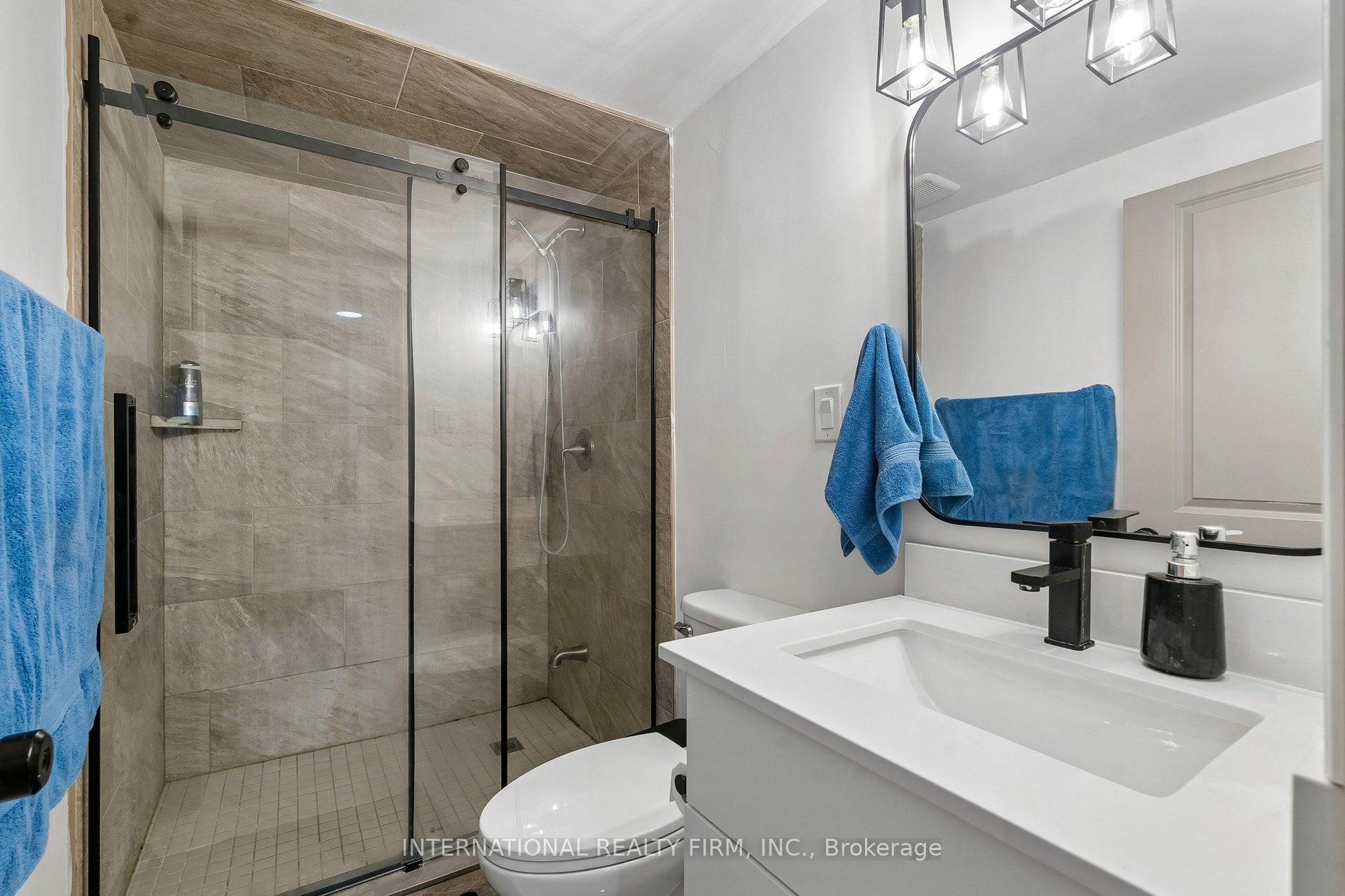 Photo 26 of 206 Hickling Trail, Barrie, Grove East — HOMEH