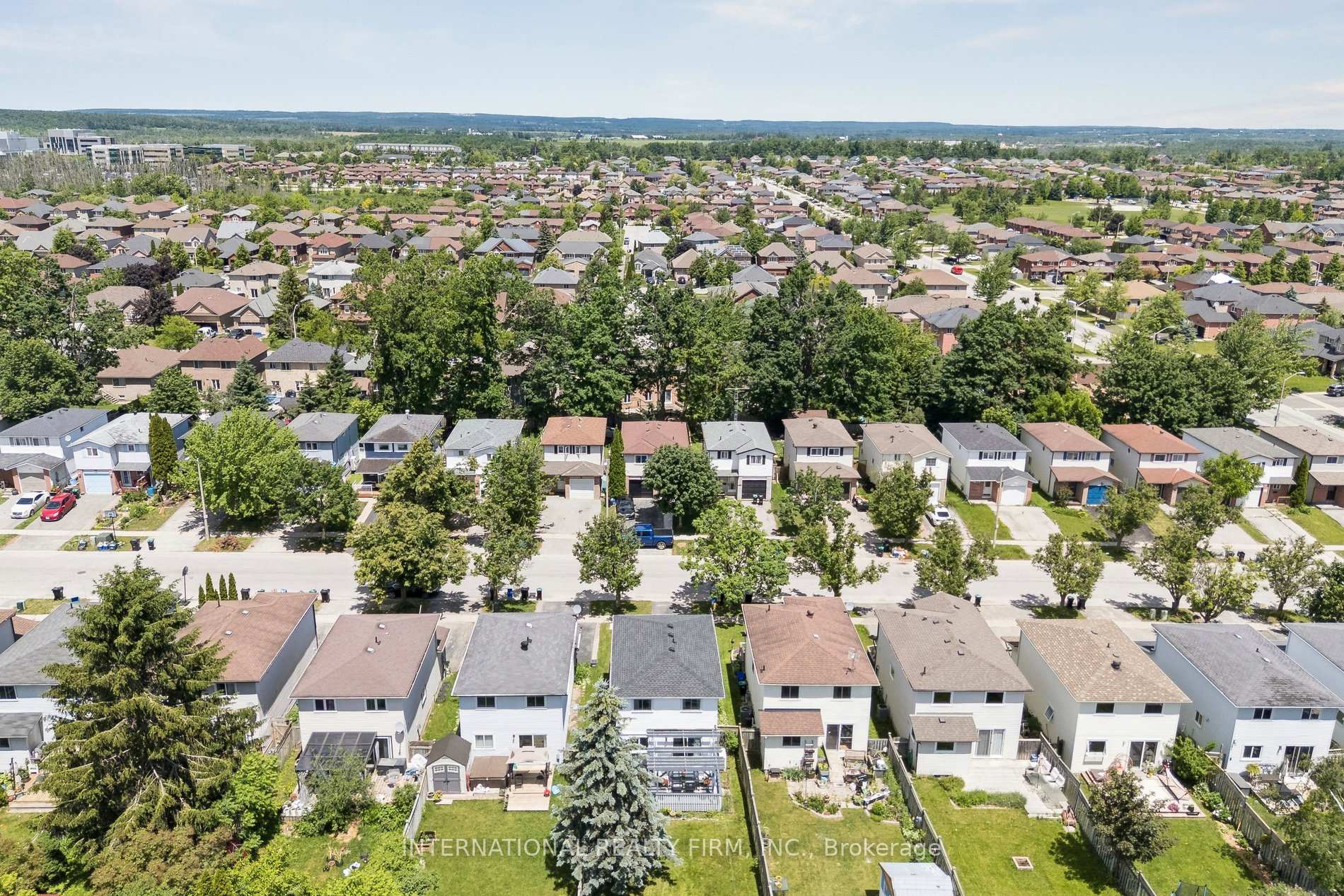 Photo 43 of 206 Hickling Trail, Barrie, Grove East — HOMEH
