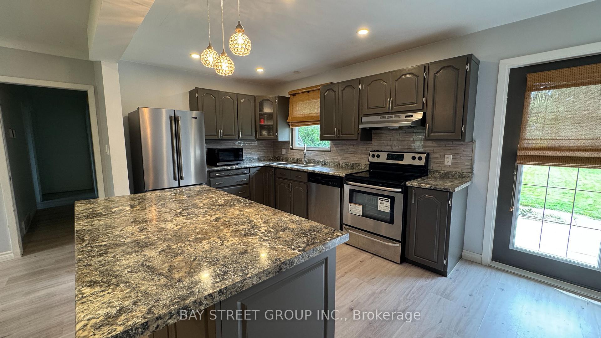 Photo 6 of 20 Windermere Road, St. Catharines, Glendale/Glenridge — HOMEH