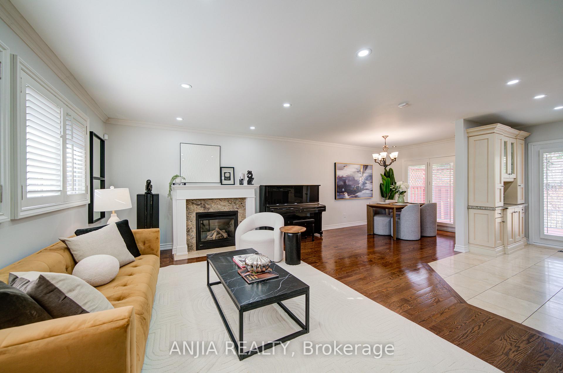 Photo 11 of 70 Briarwood Road, Markham, Unionville — HOMEH