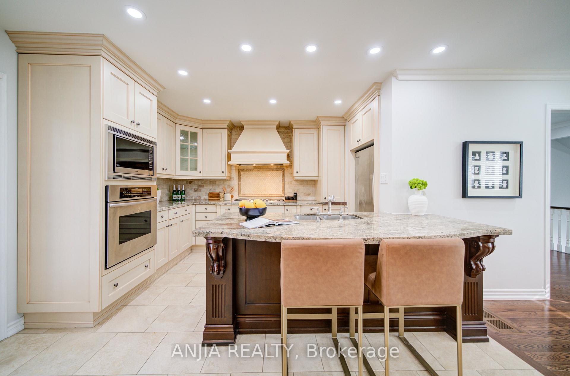 Photo 16 of 70 Briarwood Road, Markham, Unionville — HOMEH