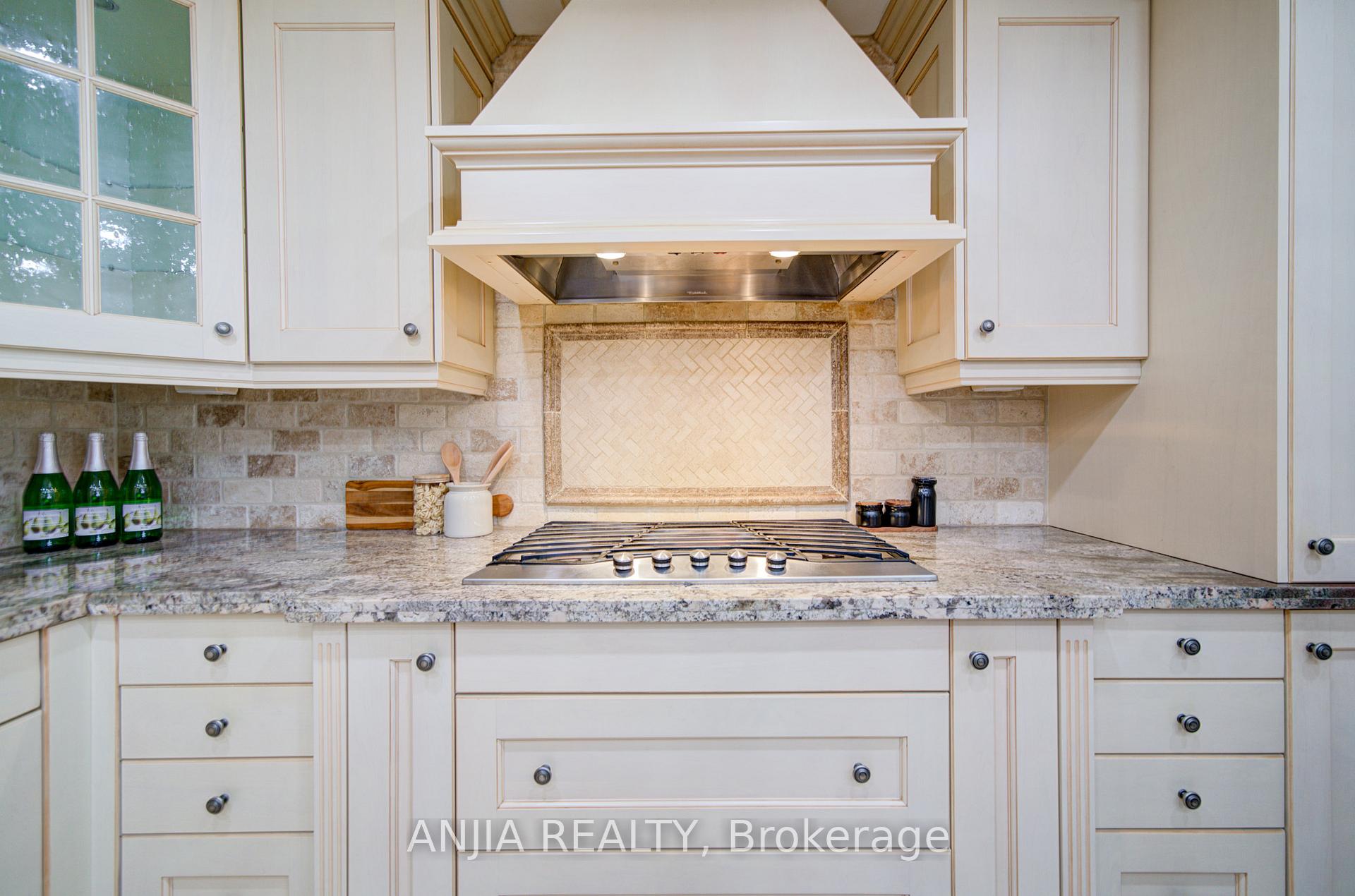 Photo 17 of 70 Briarwood Road, Markham, Unionville — HOMEH