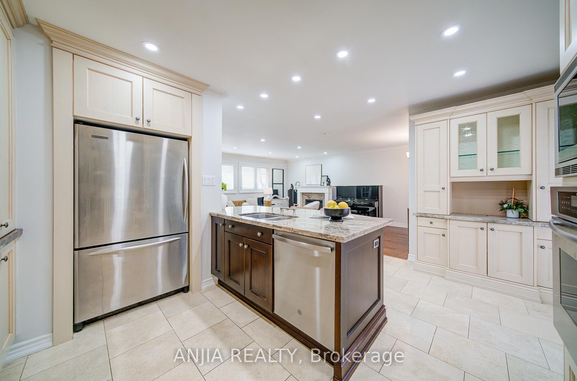 Photo 21 of 70 Briarwood Road, Markham, Unionville — HOMEH