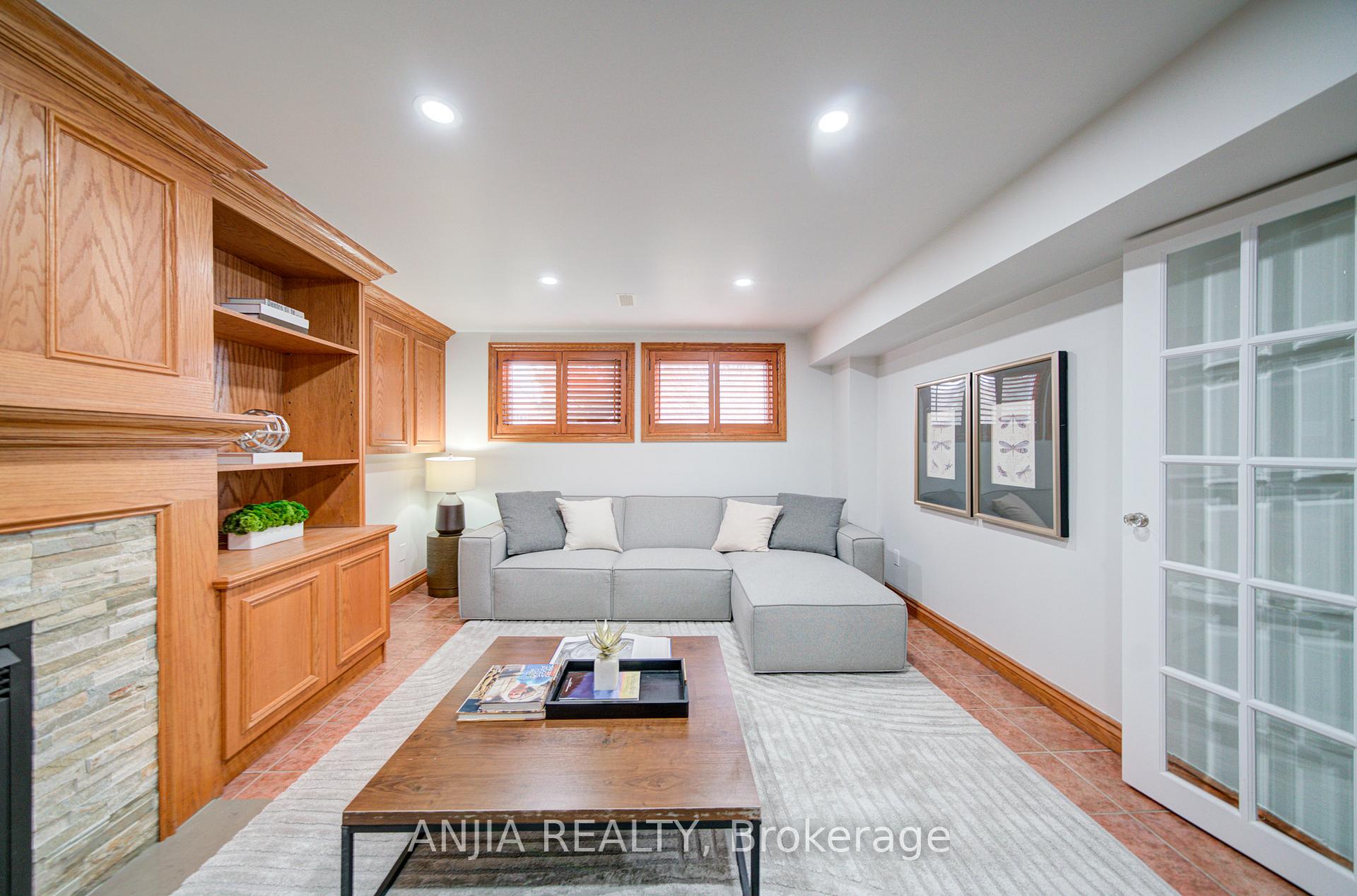 Photo 35 of 70 Briarwood Road, Markham, Unionville — HOMEH