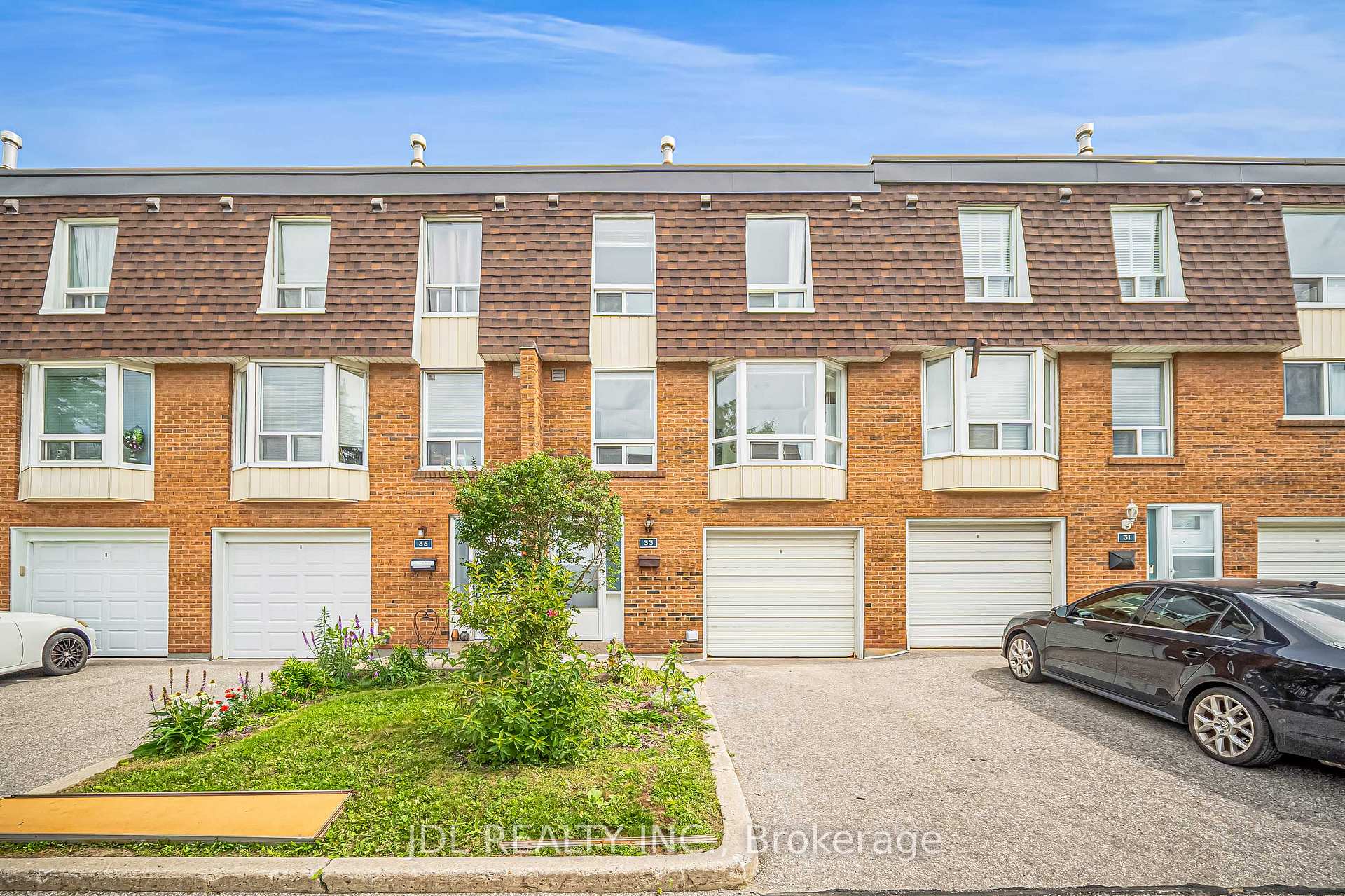 Photo 1 of Unit 33, 100 Bridletowne Circle, Scarborough, L'Amoreaux — HOMEH