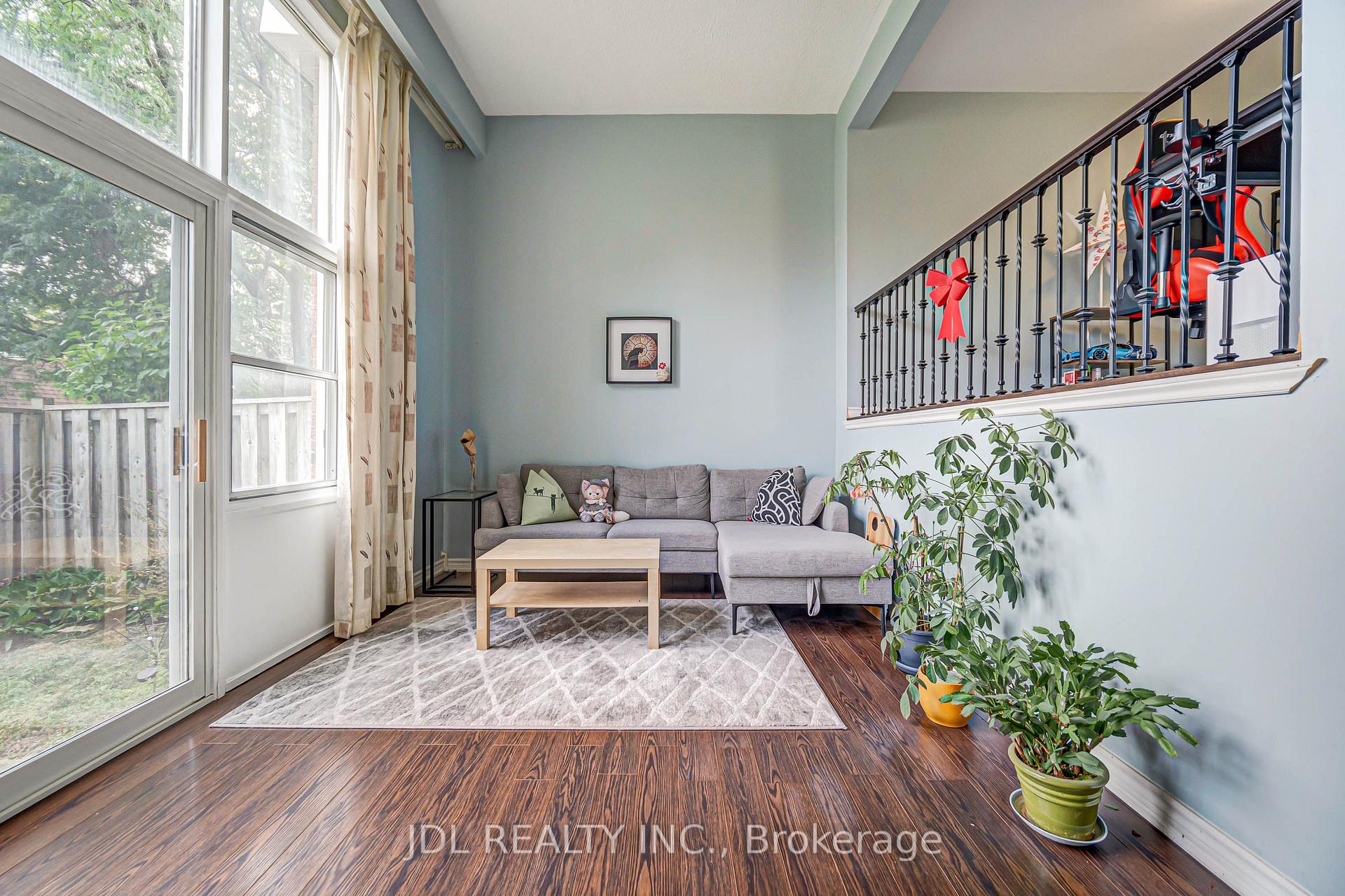 Photo 15 of Unit 33, 100 Bridletowne Circle, Scarborough, L'Amoreaux — HOMEH