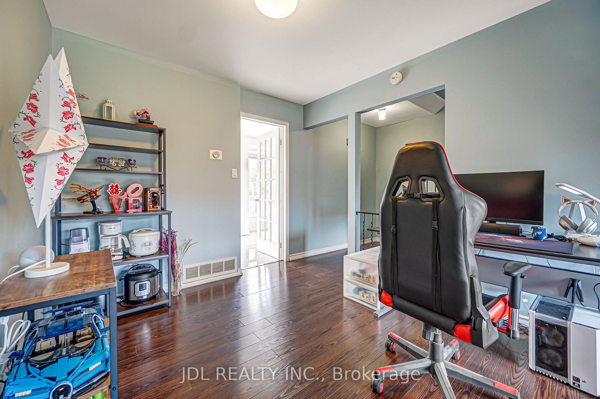 Photo 19 of Unit 33, 100 Bridletowne Circle, Scarborough, L'Amoreaux — HOMEH