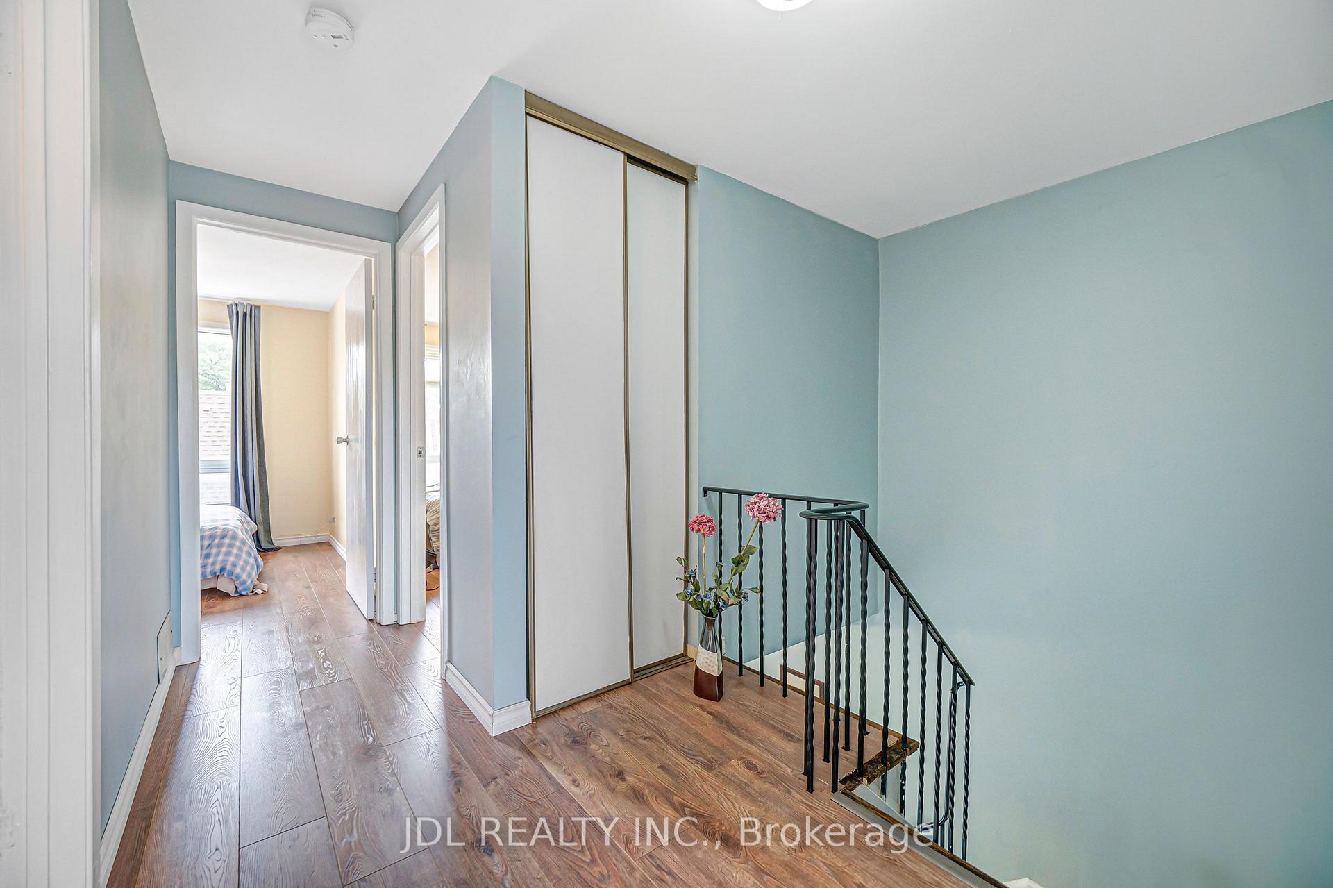 Photo 31 of Unit 33, 100 Bridletowne Circle, Scarborough, L'Amoreaux — HOMEH