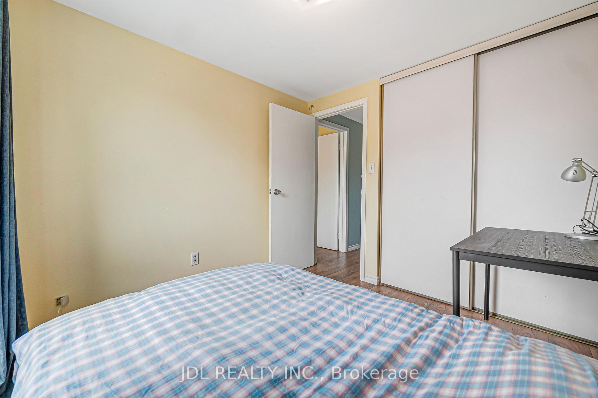 Photo 42 of Unit 33, 100 Bridletowne Circle, Scarborough, L'Amoreaux — HOMEH