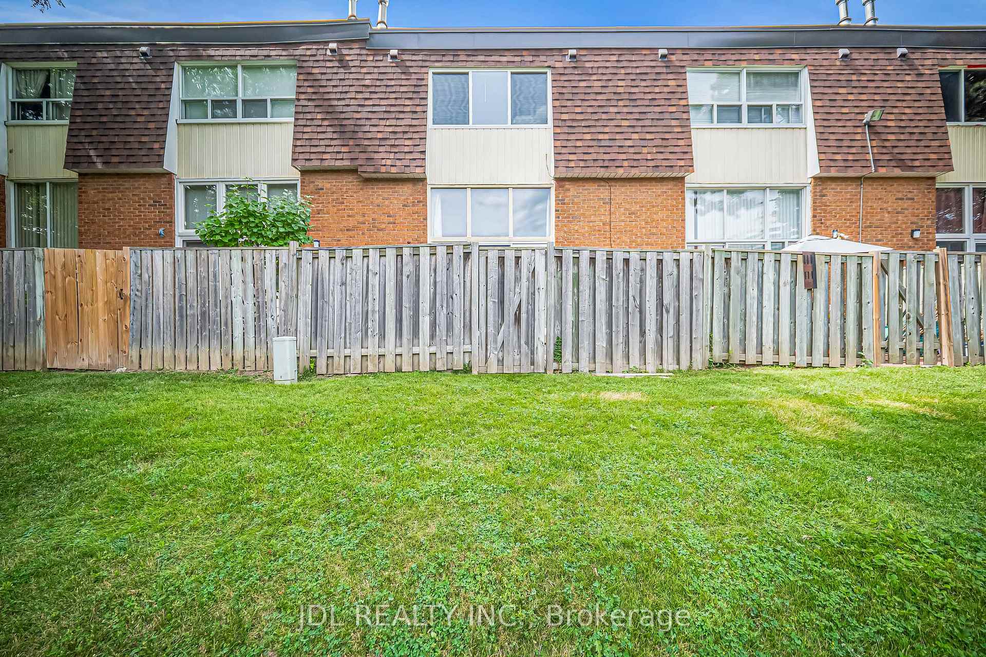 Photo 53 of Unit 33, 100 Bridletowne Circle, Scarborough, L'Amoreaux — HOMEH